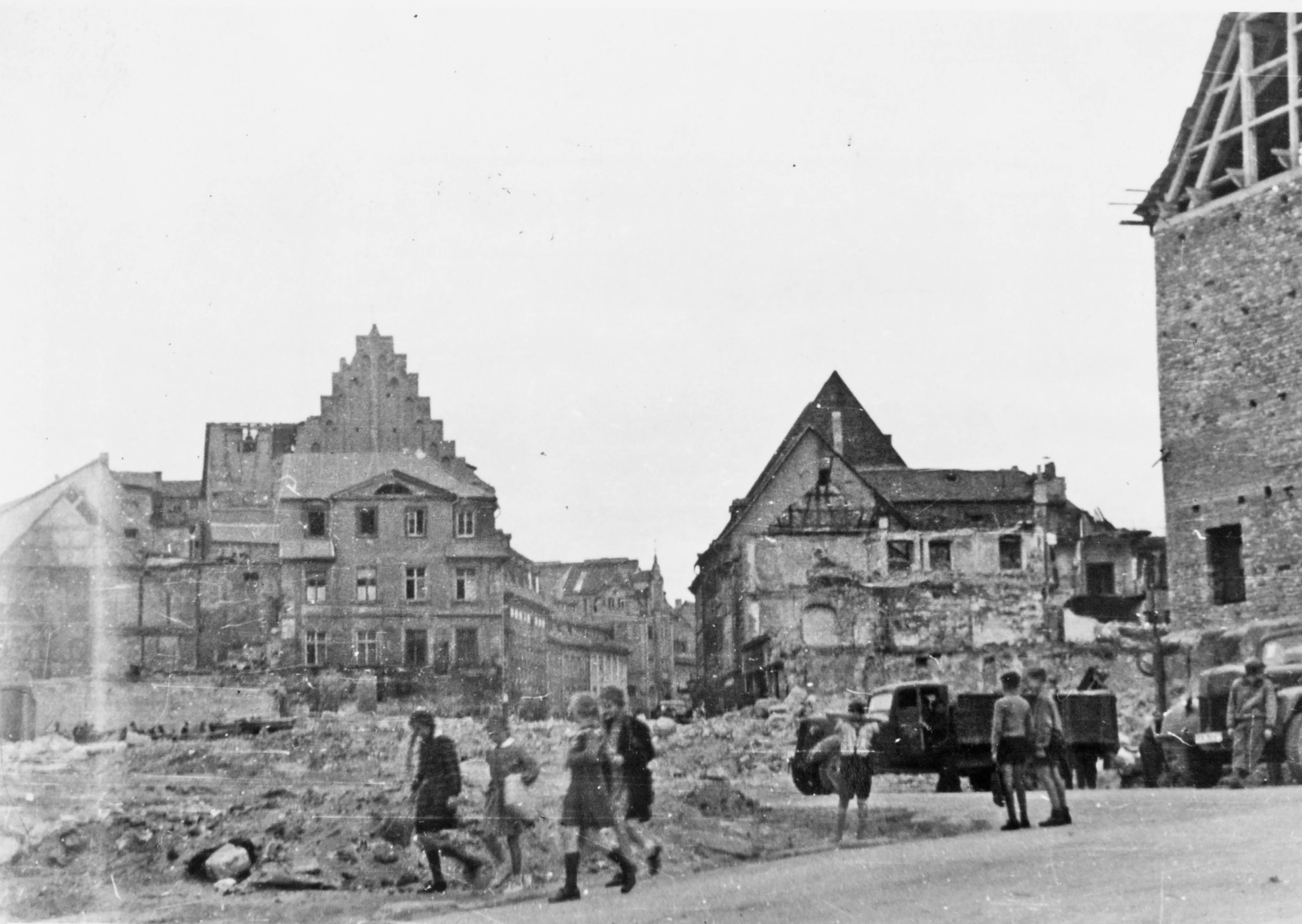 Obstmarkt Kriegszerstörung 1